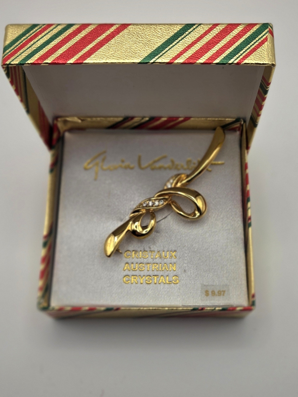 Gloria Vanderbilt Gold-Tone Ribbon Brooch with Austrian Crystals Vintage NIB